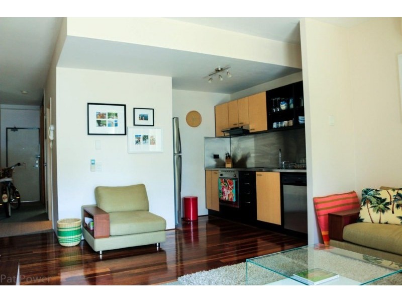 139 Commercial Road, Teneriffe QLD 4005