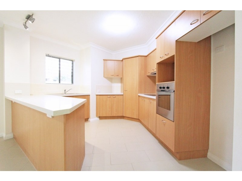 8/15 Newstead Avenue, Newstead QLD 4006