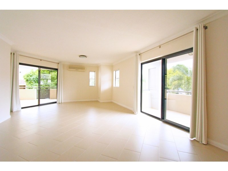 8/15 Newstead Avenue, Newstead QLD 4006