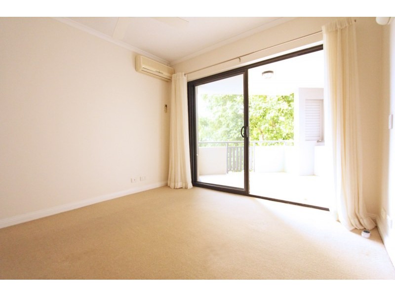 8/15 Newstead Avenue, Newstead QLD 4006