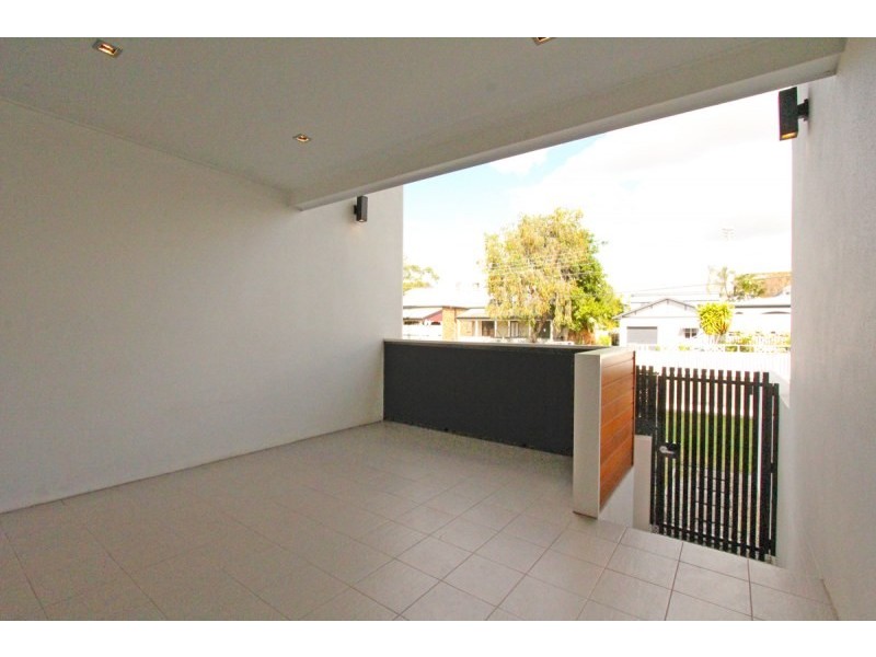 2/78 Bromley Street, Kangaroo Point QLD 4169
