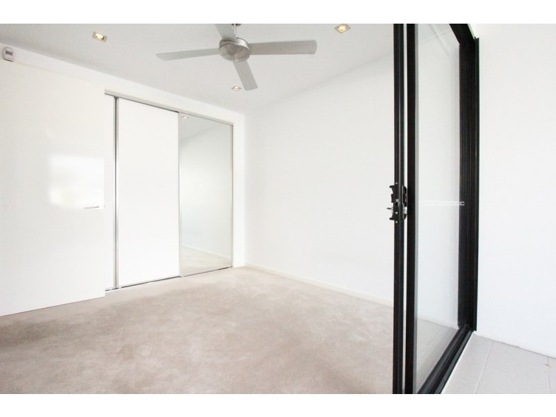 2/78 Bromley Street, Kangaroo Point QLD 4169