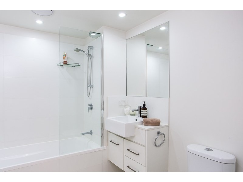 606/53 Wyandra Street, Teneriffe QLD 4005