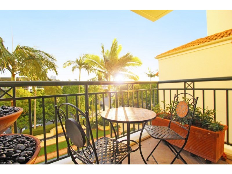 305/45B Newstead Terrace, Newstead QLD 4006