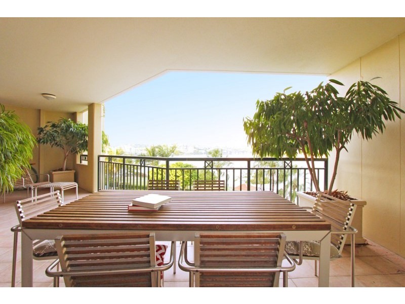 305/45B Newstead Terrace, Newstead QLD 4006