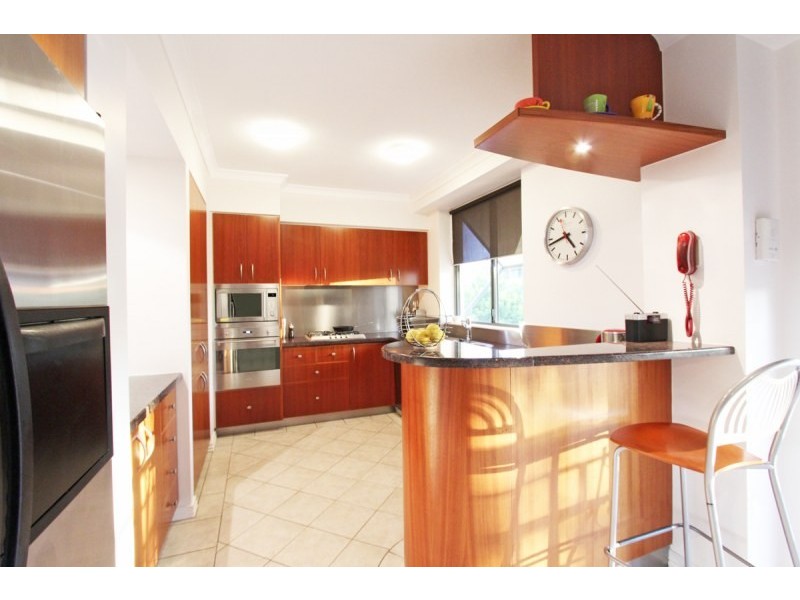 305/45B Newstead Terrace, Newstead QLD 4006