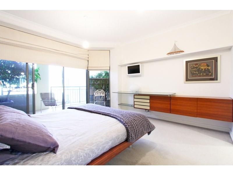 305/45B Newstead Terrace, Newstead QLD 4006