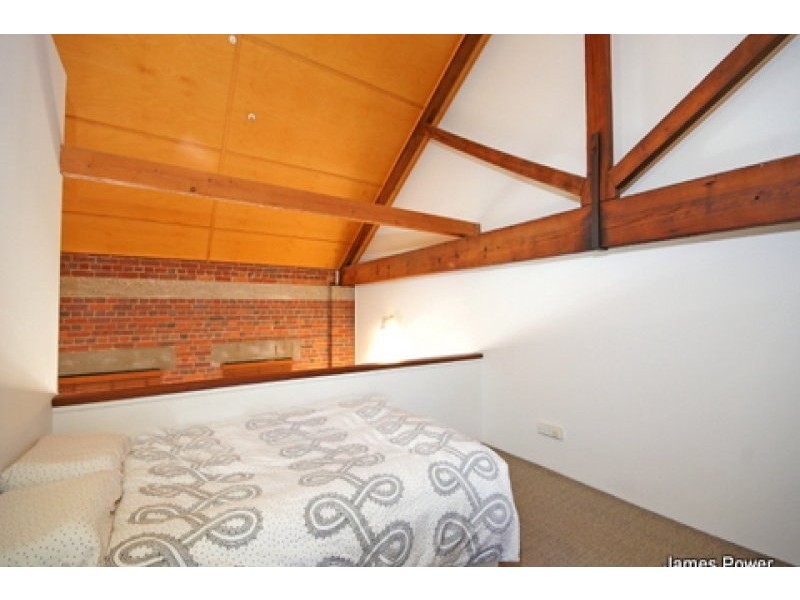 139 Commercial Road, Teneriffe QLD 4005