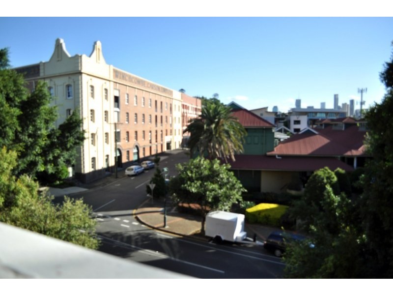 140/53 Vernon Terrace, Teneriffe QLD 4005