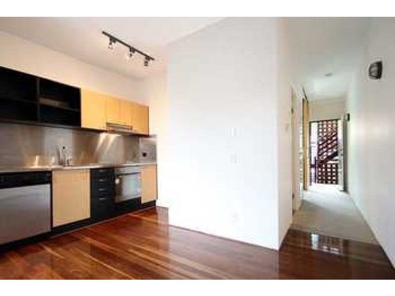 139 Commercial Road, Teneriffe QLD 4005