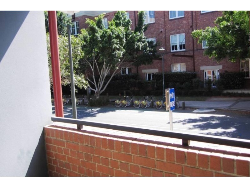 139 Commercial Road, Teneriffe QLD 4005