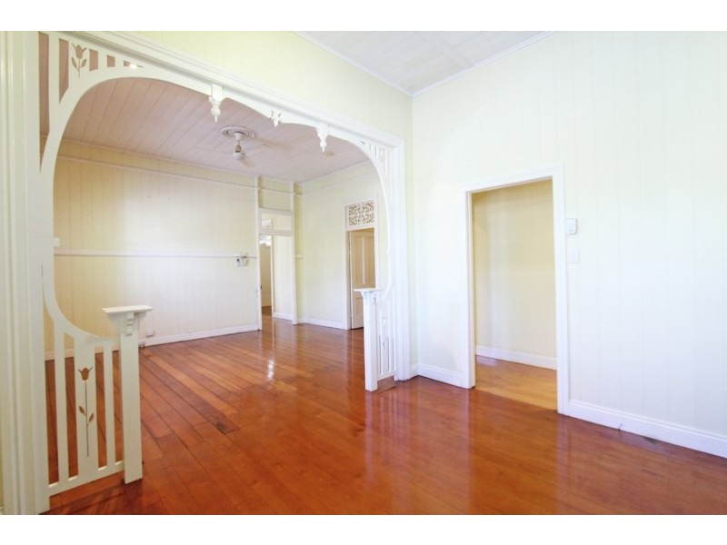 16 Lisson Grove, Wooloowin QLD 4030
