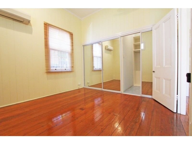 16 Lisson Grove, Wooloowin QLD 4030