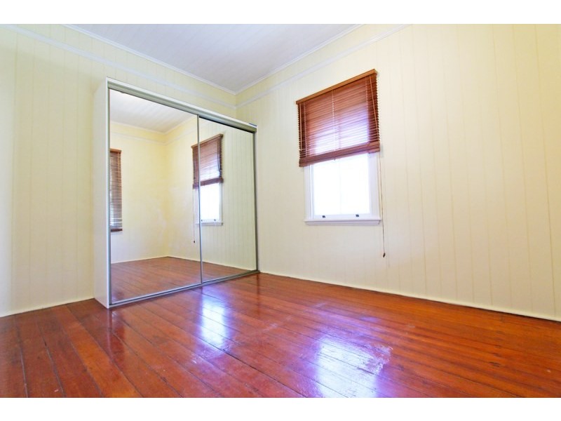 16 Lisson Grove, Wooloowin QLD 4030