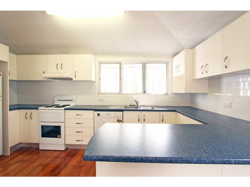 27 Huxham Street, Auchenflower QLD 4066