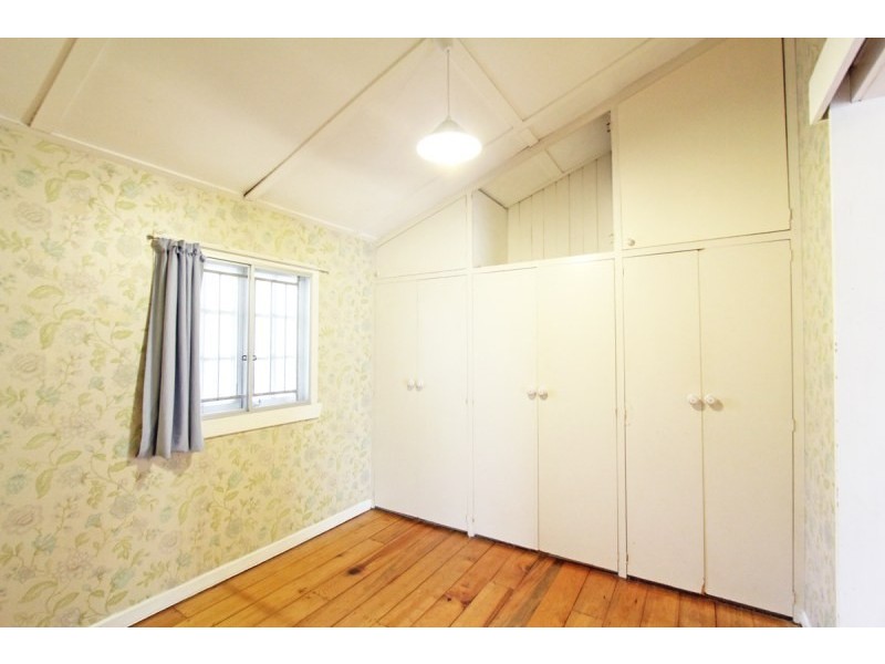 27 Huxham Street, Auchenflower QLD 4066