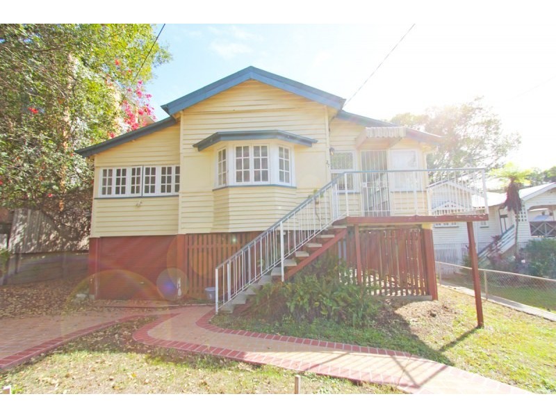 27 Huxham Street, Auchenflower QLD 4066
