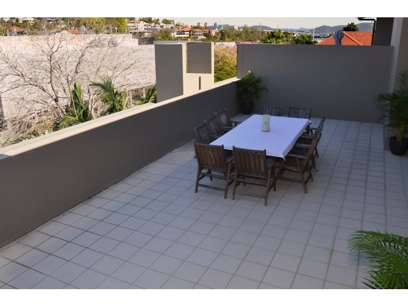 22/1 Newstead Avenue, Newstead QLD 4006