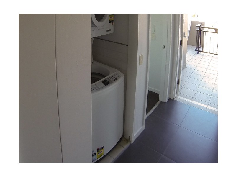 22/1 Newstead Avenue, Newstead QLD 4006