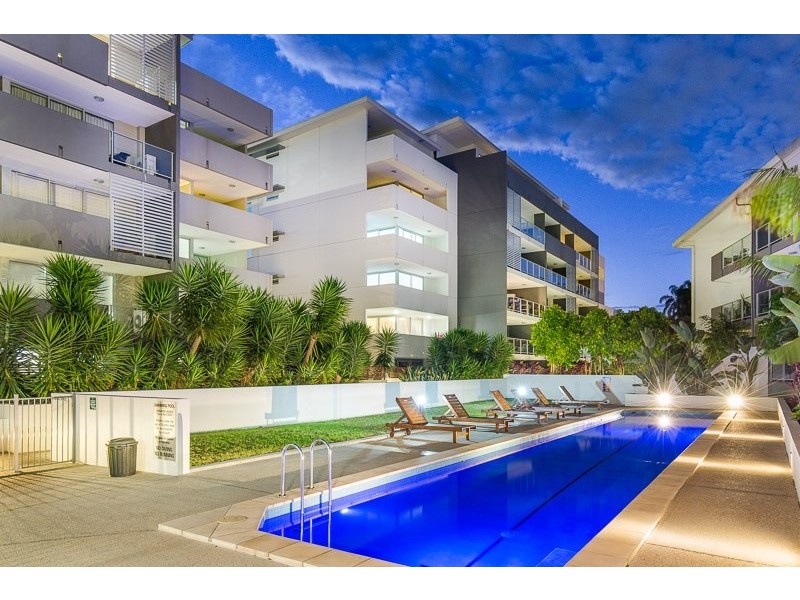 27/95 Clarence Road, Indooroopilly QLD 4068