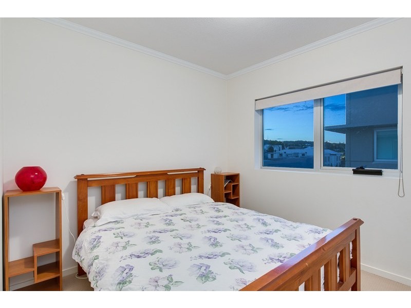 27/95 Clarence Road, Indooroopilly QLD 4068