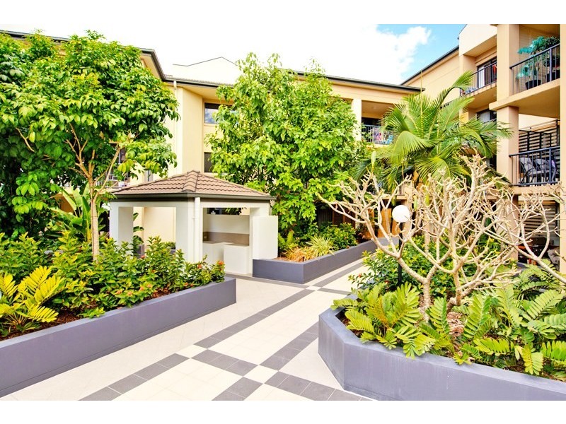 17/52 Newstead Terrace, Newstead QLD 4006