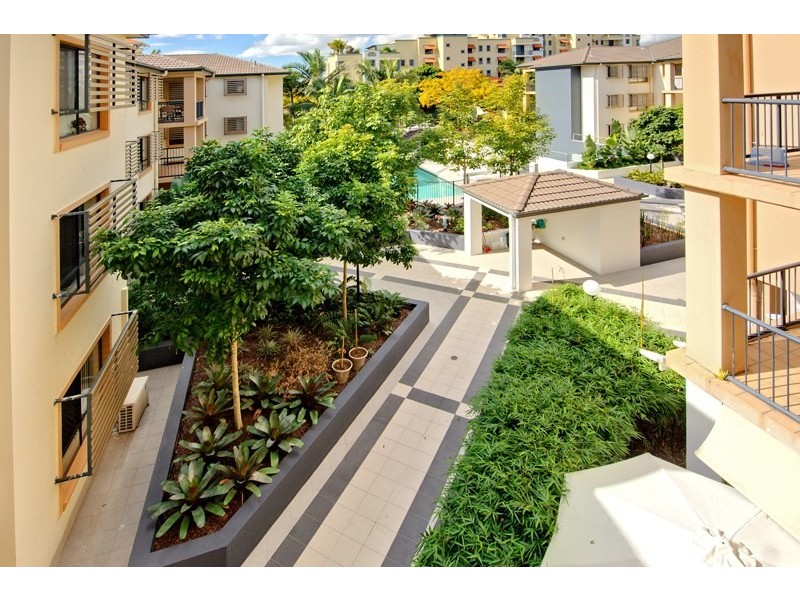 17/52 Newstead Terrace, Newstead QLD 4006