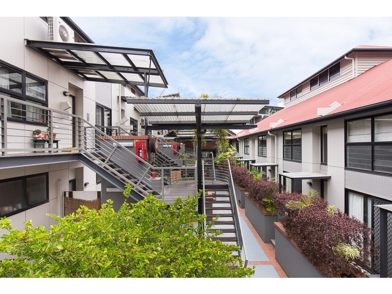 102/139 Commercial Road, Teneriffe QLD 4005