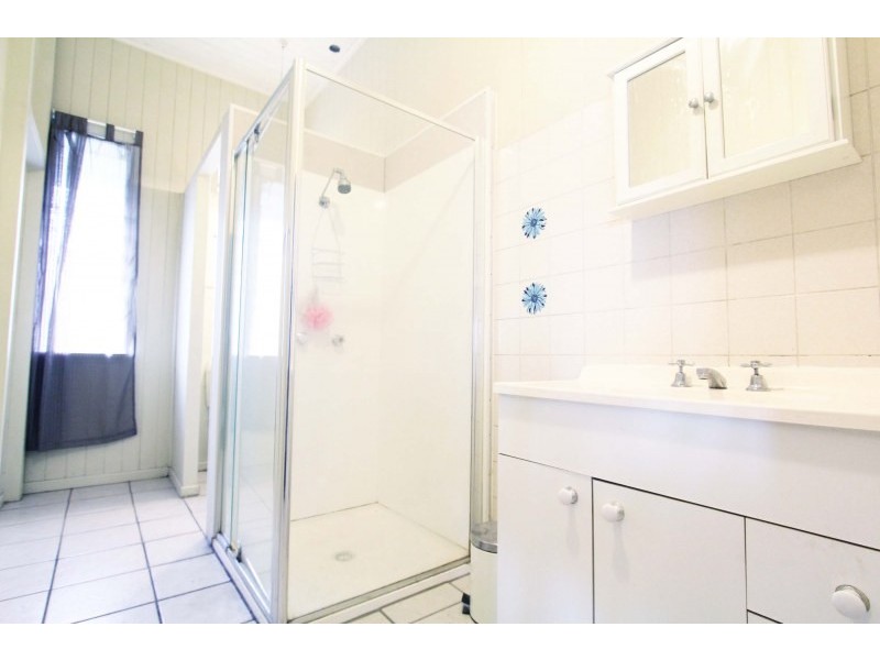 352 Milton Road, Milton QLD 4064