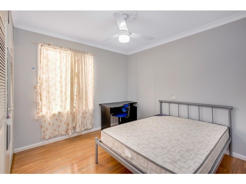 4 Abingdon Street, Woolloongabba QLD 4102