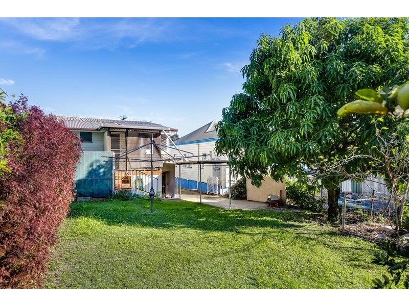 4 Abingdon Street, Woolloongabba QLD 4102