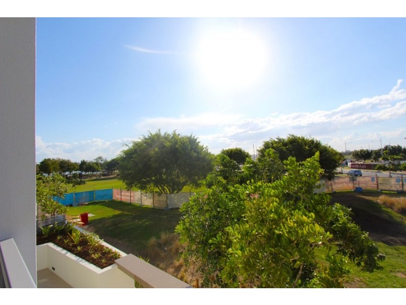 311 MacArthur Avenue, Hamilton QLD 4007