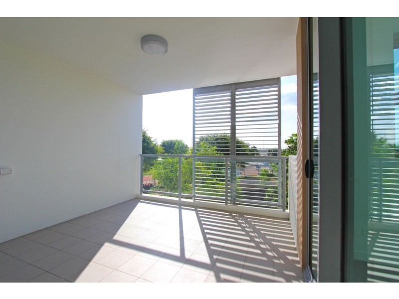 311 MacArthur Avenue, Hamilton QLD 4007