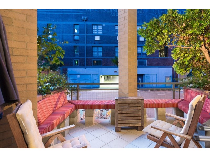 8/139 Commercial Rd., Teneriffe QLD 4005