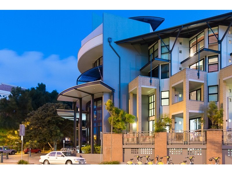 8/139 Commercial Rd., Teneriffe QLD 4005