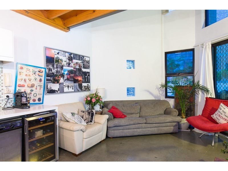 8/139 Commercial Rd., Teneriffe QLD 4005