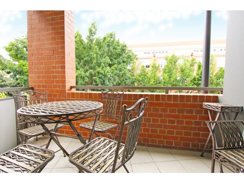 139 Commercial Road, Teneriffe QLD 4005