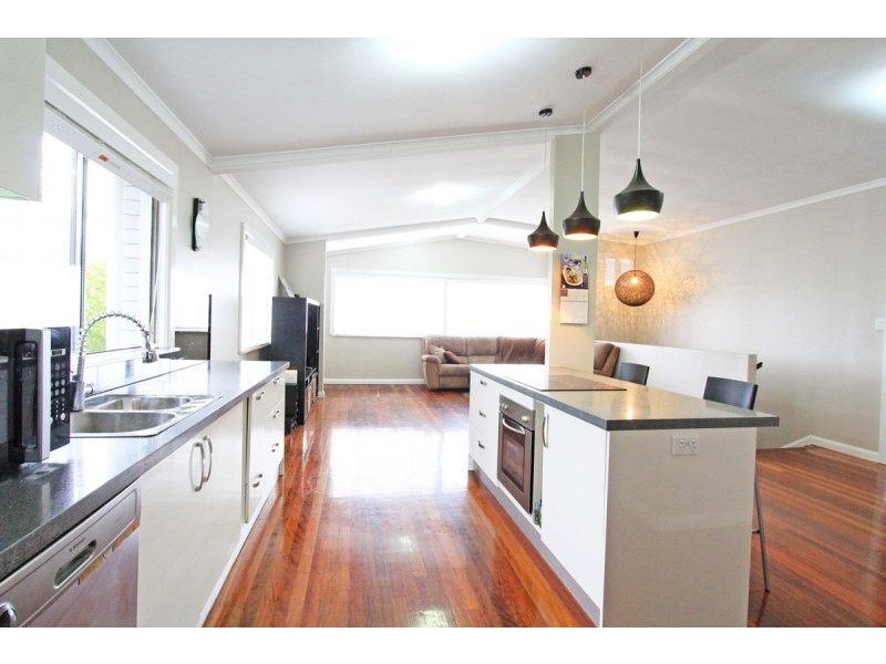 12 Grove Avenue, Arana Hills QLD 4054