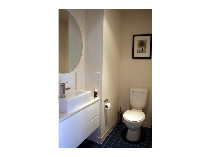 139 Commercial Road, Teneriffe QLD 4005