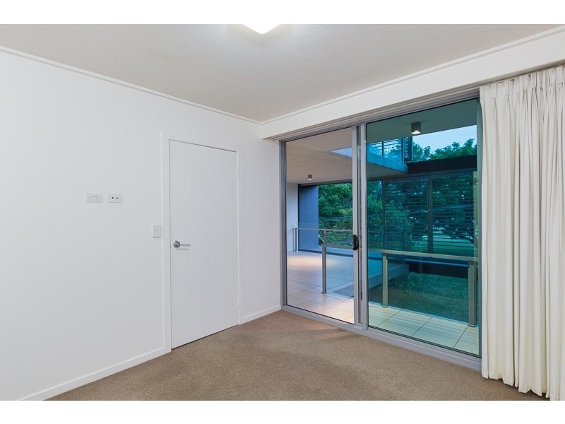 212/23 Parkland Street, Nundah QLD 4012