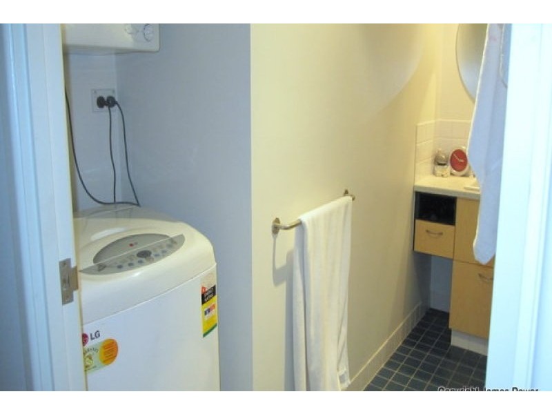 139 Commercial Road, Teneriffe QLD 4005