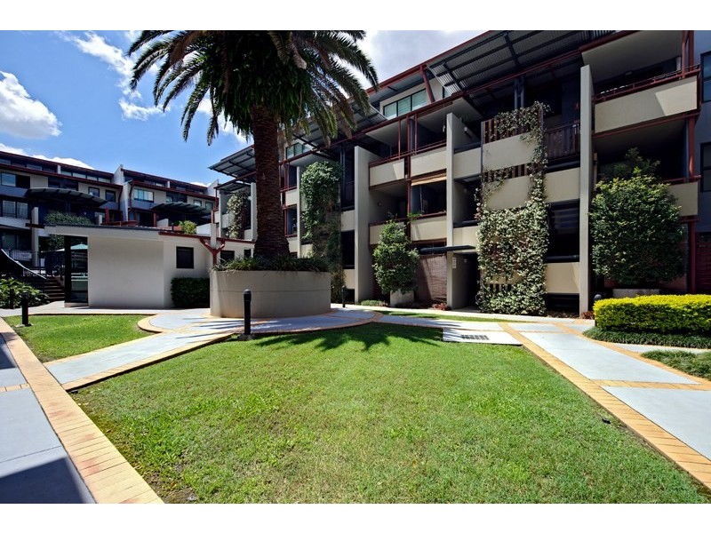 139 Commercial Road, Teneriffe QLD 4005