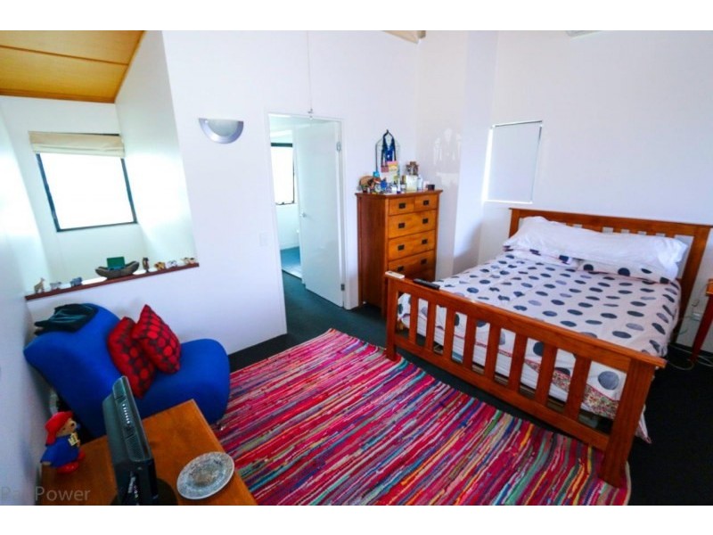 139 Commercial Road, Teneriffe QLD 4005