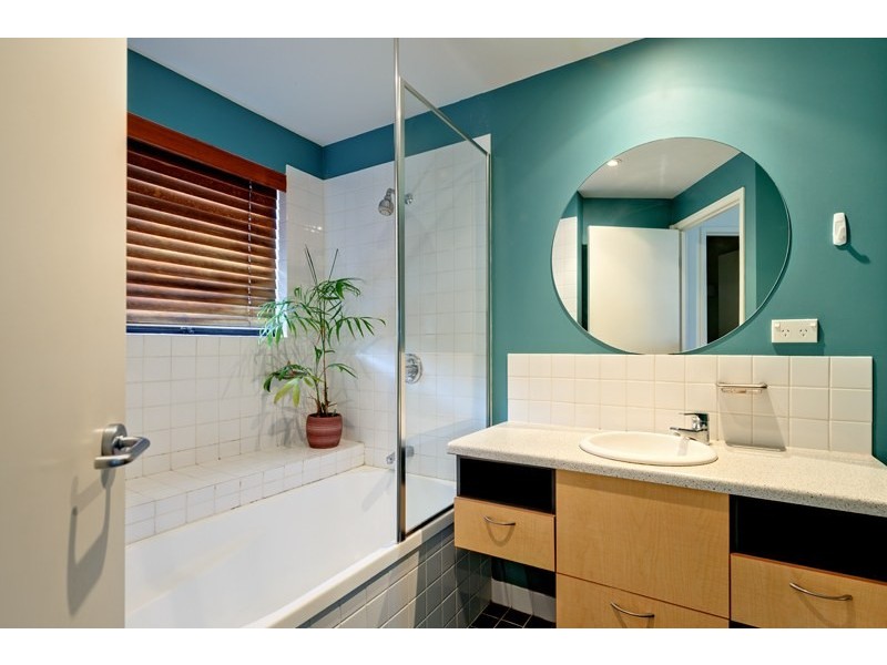 139 Commercial Road, Teneriffe QLD 4005