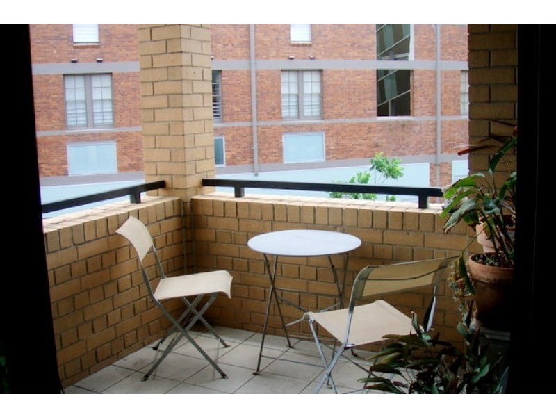 139 Commercial Road, Teneriffe QLD 4005