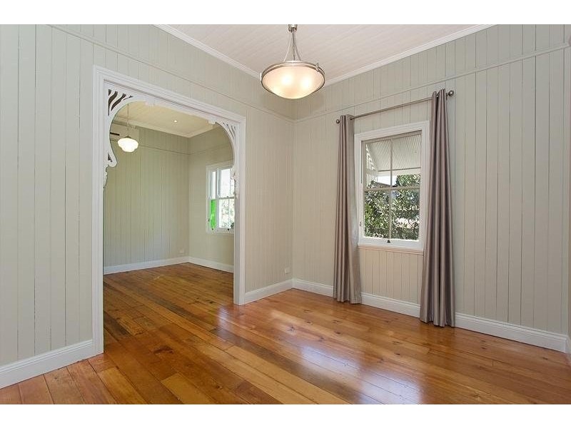 53 Baron Street, Greenslopes QLD 4120