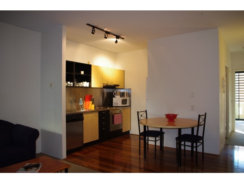 139 Commercial Road, Teneriffe QLD 4005