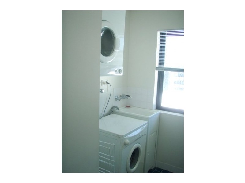 139 Commercial Road, Teneriffe QLD 4005