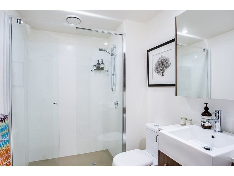 202/31 Longland Street, Newstead QLD 4006