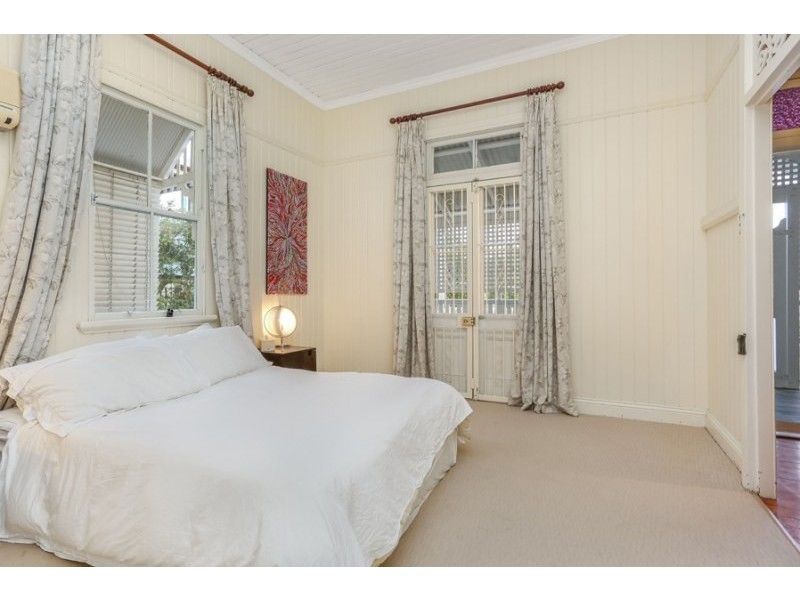 44 Gracemere Street, Newmarket QLD 4051